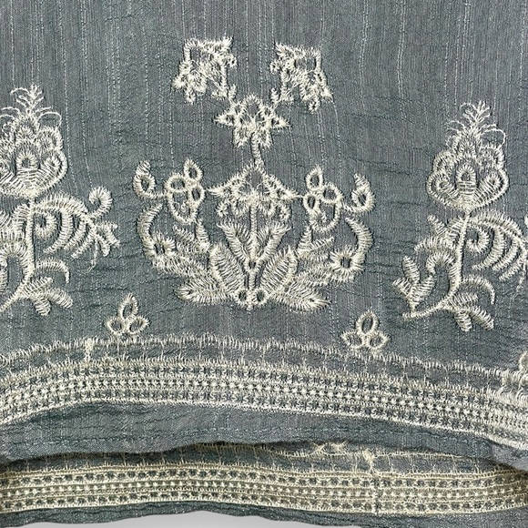 Fig & Flower Shirt Womens S Boho Bell Sleeve Floral Embroidery NWT - Picture 12 of 16